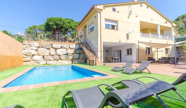 Club Villamar - Precious villa with private pool located in a residential area, a perfect electio.