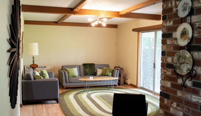 Clubhouse ' 63- Spacious 4-bedroom house with WiFi, on country club golf course