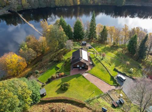Clunie Dam Lodge