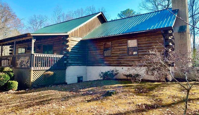 Clydes Cabin: Spacious & Pet-Friendly near Clayton