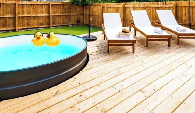 CMA Fest pool, hot tub, game room, city views near Broadway