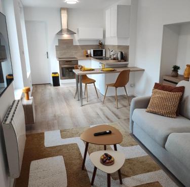 CMG Studio 002 Petit Bois Place Ducale