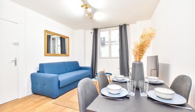 CMG - Voltaire / République