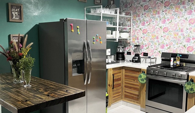 CMV family beach home for 8/walking distance to Las Galeras iconic beaches