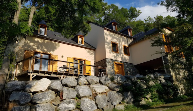 Cottage for 10-12 guests, 10 min from Peyragudes and Loudenvielle