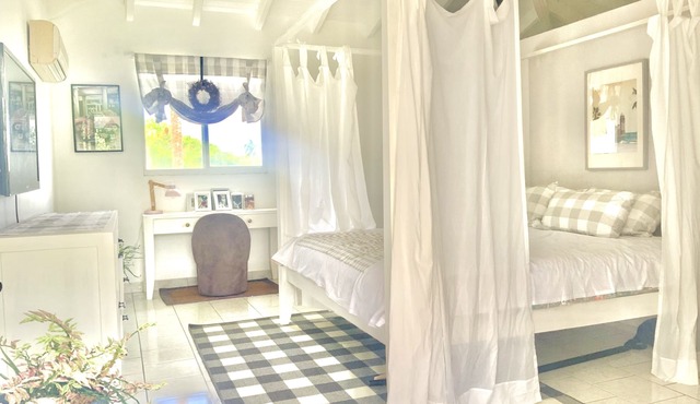 Cottage by the sea.steps from Trout David…