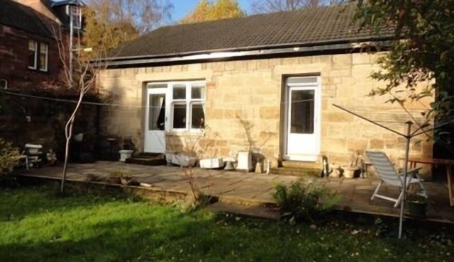 Coach House 8 Sydenham Road-G12 9NP