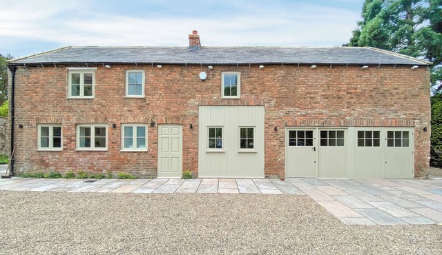 Coach House Cottage - UK50964