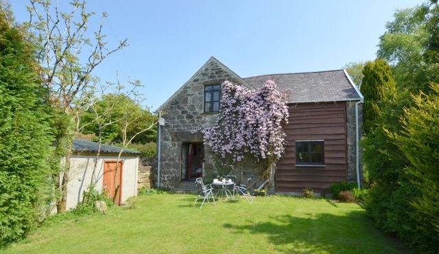 Coach House - Two Bedroom House, Sleeps 4