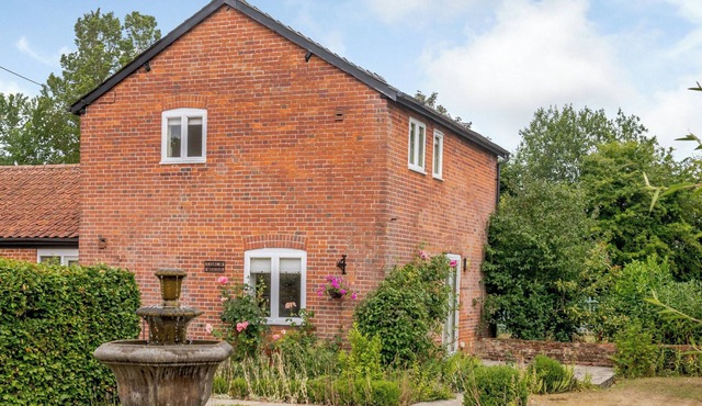 Coach House - UK33307