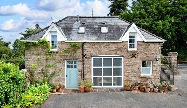 Coach House Wellbeing Retreat