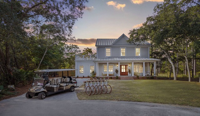 Coach's Corner by Stay on 30a