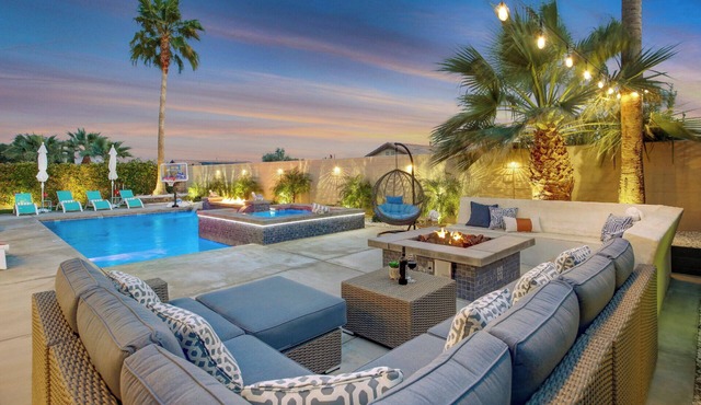 Coachella Escape. Brand New Luxury home in gated community.