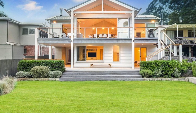 Coast at Hyams Beach, Jervis Bay