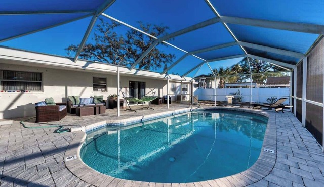 Coastal 3BR Home Minutes from Anna Maria Island