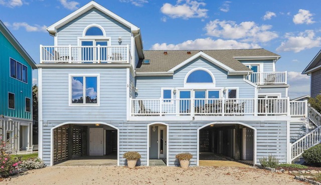 Coastal Bliss Nestled in Bethany Beach: Oceanside, Elevator, Sleeps 16