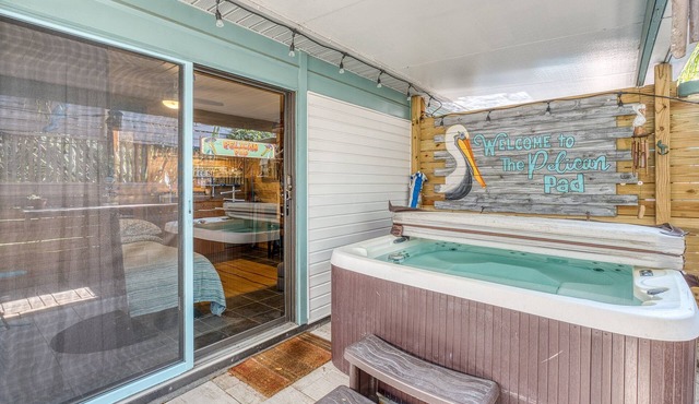 Coastal Bliss with hot tub - 4 miles to beaches