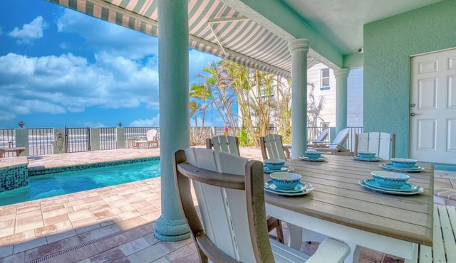 COASTAL BREEZE. a Direct Gulf Front LUXURY BEACH HOUSE with Pool and Spa