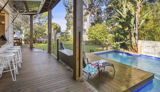 COASTAL BREEZE- BALNARRING