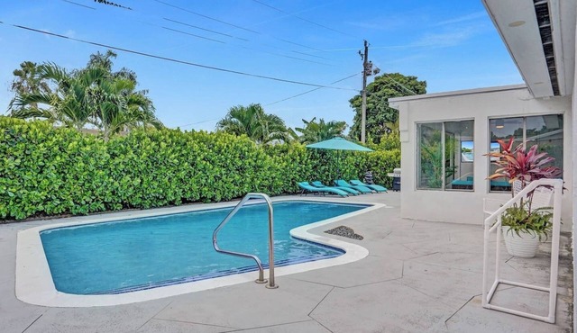 Coastal Breeze Retreat