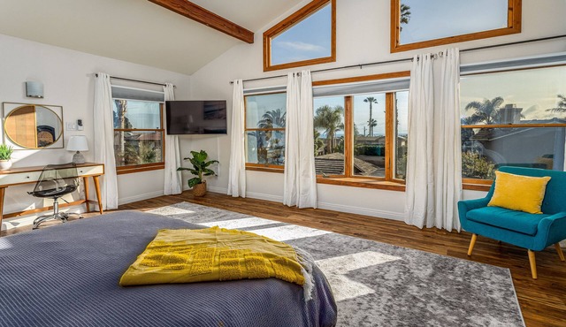 Coastal Carlsbad 5 Bedroom Getaway