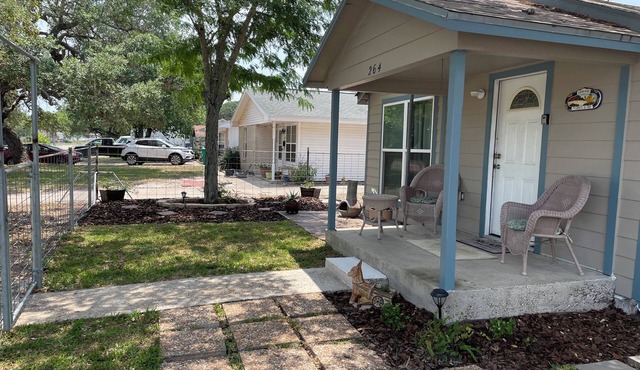 Coastal Casita Mi Casa es Su Casa - Sleeps 4 comfortably up to 6.