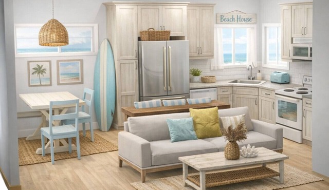 Coastal Charm: 2 Bed/1.5 Bath Lakeside Cottage!
