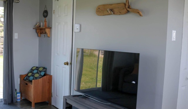 Coastal Charm, Beach Nearby | Chalet Poirier