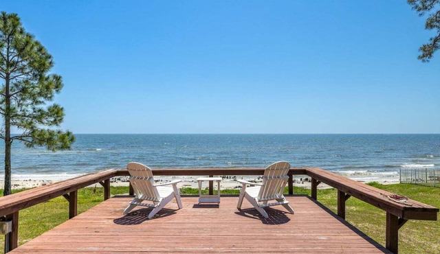 Coastal Charm – Where the Coast Feels Like Home