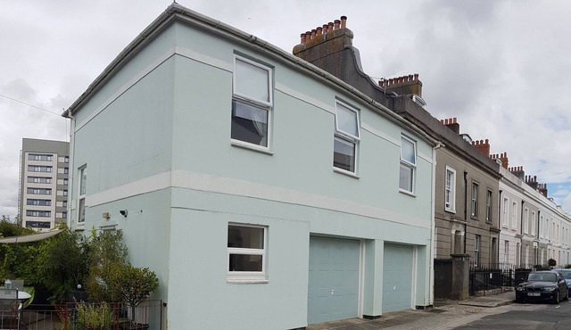 Coastal City Coach House on Plymouth's historic hoe