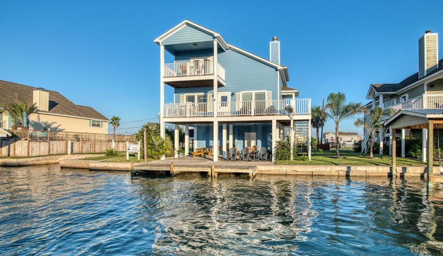 Coastal Class Waterfront - "Your Home away from Home"