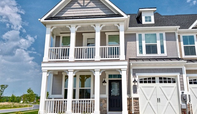 Coastal Club * 3 BR Luxury Villa Townhouse, 2.5 BA Sleeps 8 *
