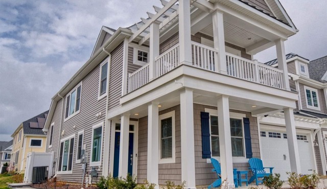 Coastal Club * 5BR Twin Vacation Home w 2.5 Bath * Sleeps 12