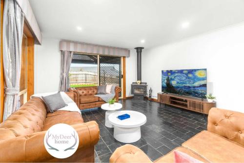 Coastal Comfort 4BR Vacation Home in Hallett Cove
