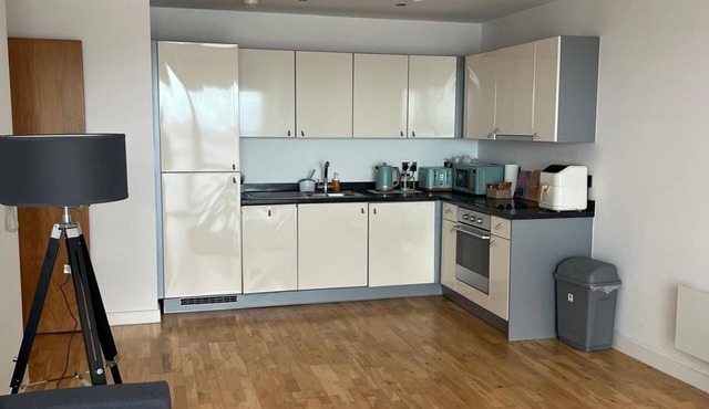 Coastal-Comfort by the Docks