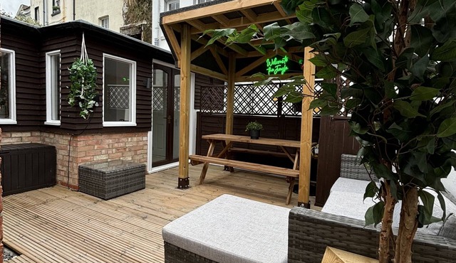 Coastal Comfort Cabin