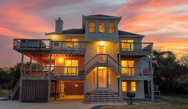 Coastal Comfort in Duck - Hot Tub, Pool Access & Steps to Beach Fun!