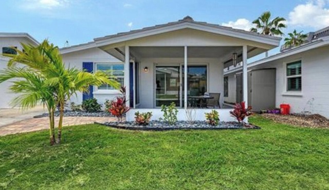 Coastal Comfort Steps from Crescent Beach Paradise – Aloha Kai #63 - Roelens