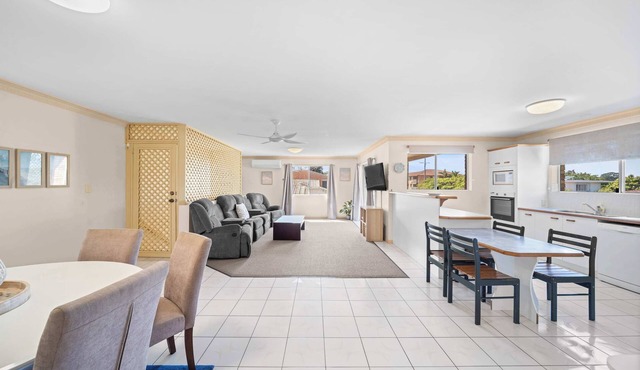 Coastal Comforts with Pumicestone Passage Views