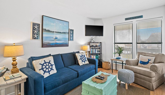 Coastal Condo with heated pool, hot tub, tennis, & beach access