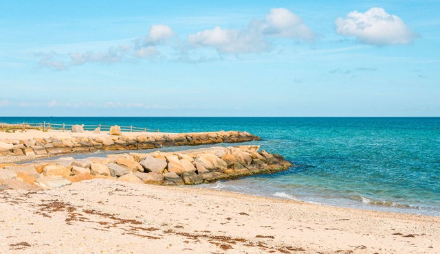 Coastal condo with pool & tennis courts near golf, beaches & town