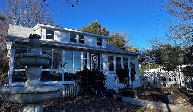 Coastal cottage core with views of and access to Bogue Sound.
