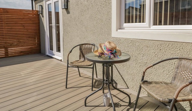 COASTAL COTTAGE, family friendly, country holiday cottage in Seascale