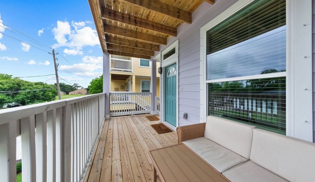 Coastal Cove is a peaceful, cozy and relaxing wit lots of room to enjoy.