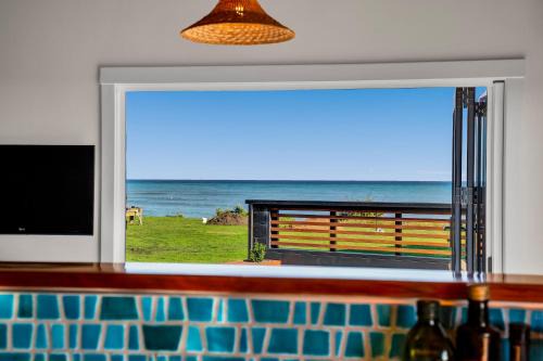 Coastal Daze - New Plymouth Holiday Home