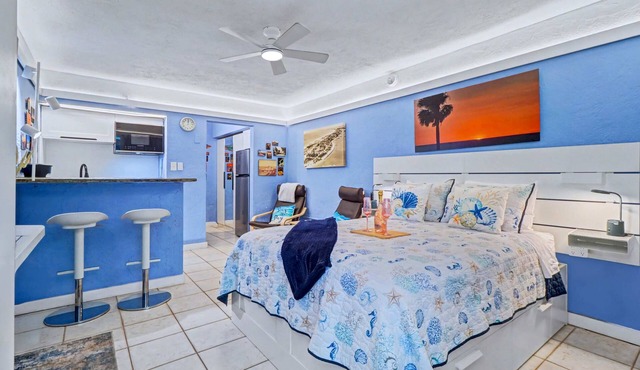 Coastal dog friendly condo with observation deck best Gulf sunset views