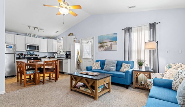 Coastal Dream 2 Bedroom Home at Colington Harbour