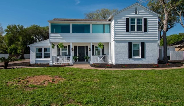 Coastal Elegance Unveiled