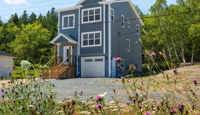 Coastal escape across from Cleveland Beach!