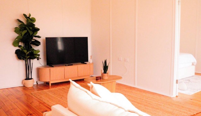 Coastal Escape | Sleeps 8 - 3BR 2BA Family Retreat